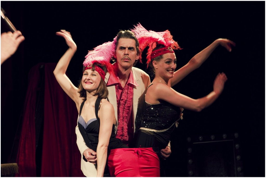 Santa Sangre, een magische circus dans voorstelling voor kinderen