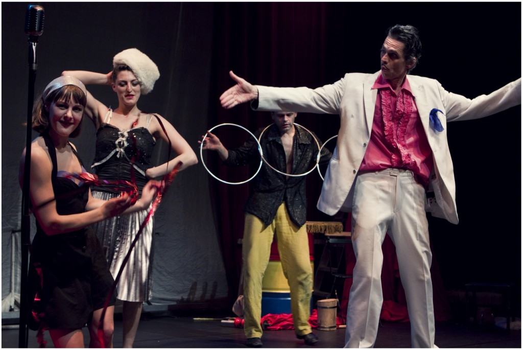 Santa Sangre, een magische circus dans voorstelling voor kinderen